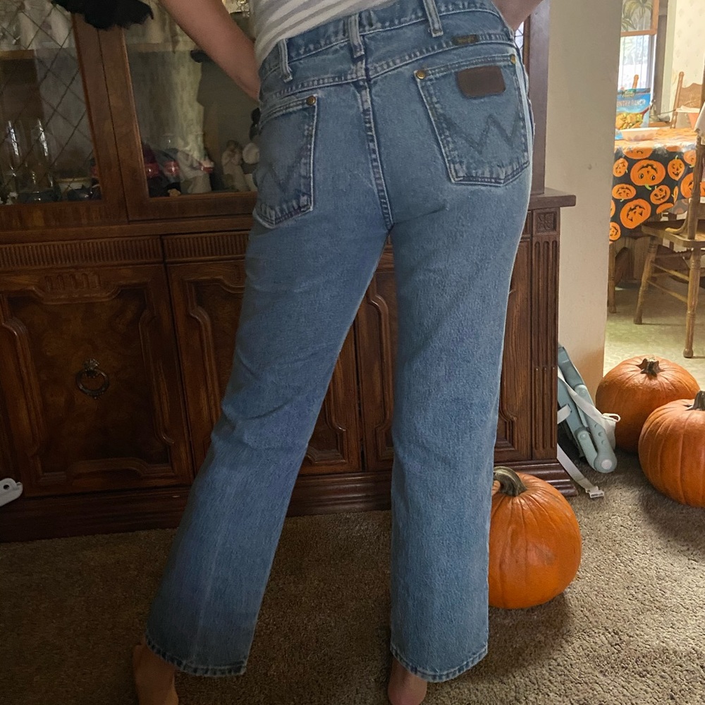 36MWZ WRANGLER VINTAGE modern sz 4 amazing fit